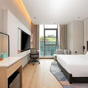 Standard King Room Extra Floor Space